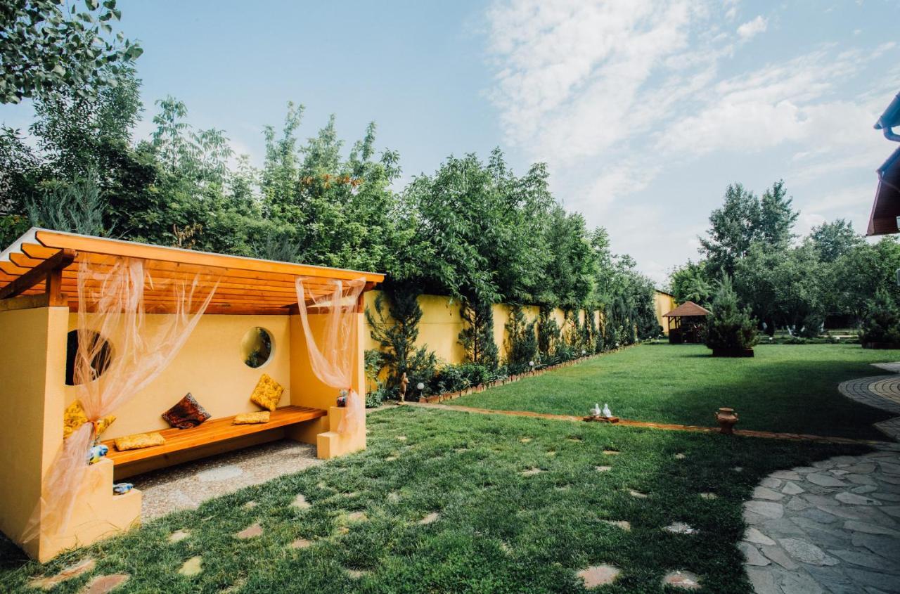 Sunrise Boutique Hotel Beregovo Exterior foto
